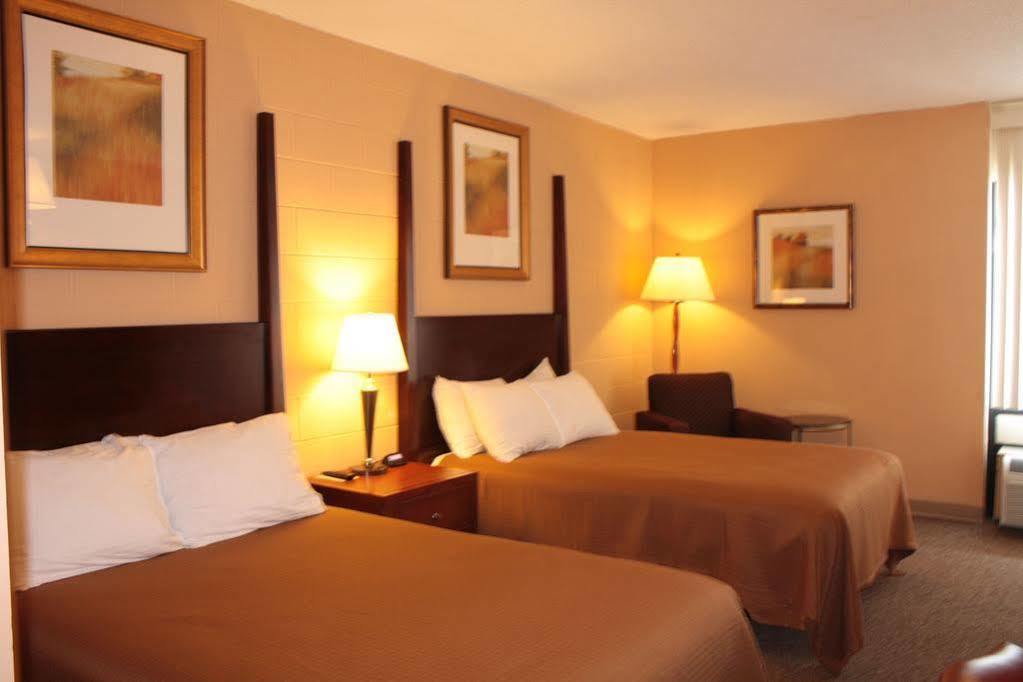 Sunlac Inn Lakota ภายนอก รูปภาพ